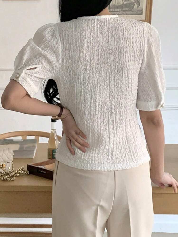 Summer Vacation White Loose Fit Round Neck Petal Sleeve Blouse For Women