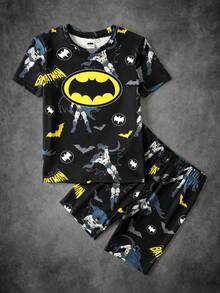 BATMAN X SHEIN 85th 男童舒适肖像图案短袖T恤和短裤睡衣套装，夏季 - 黑色 - 查看 1