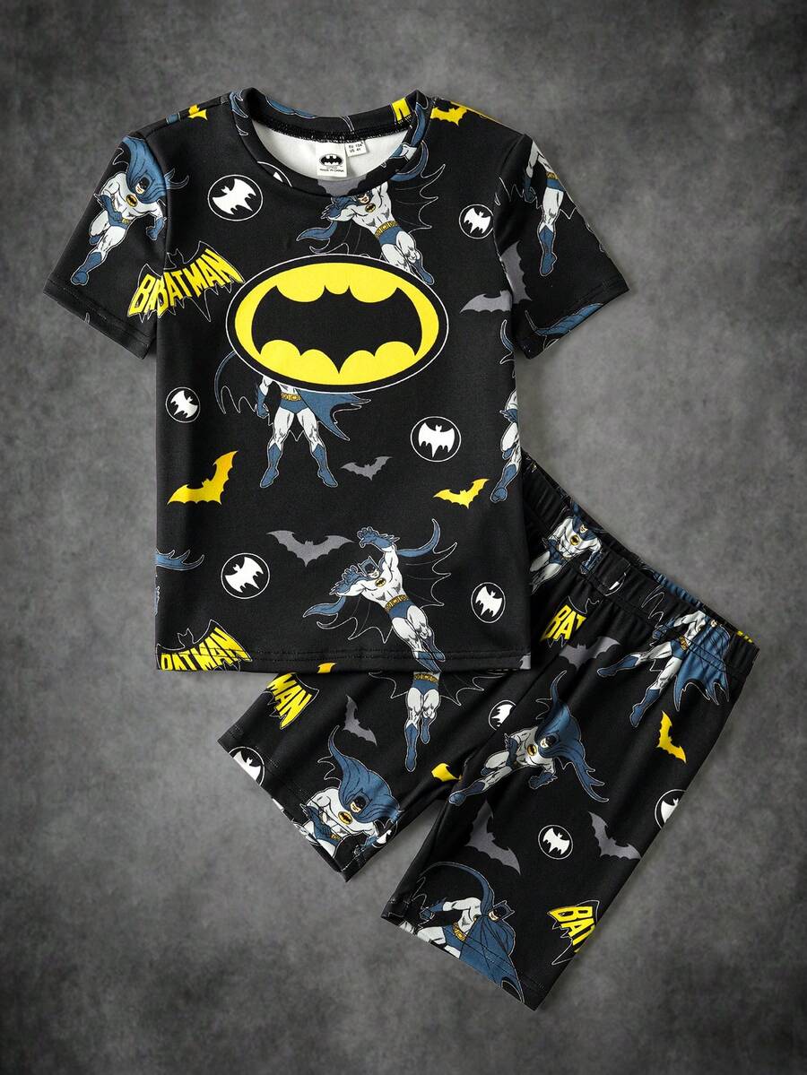 BATMAN X SHEIN 85th 男童舒适肖像图案短袖T恤和短裤睡衣套装,夏季 - 黑色 - 查看 1