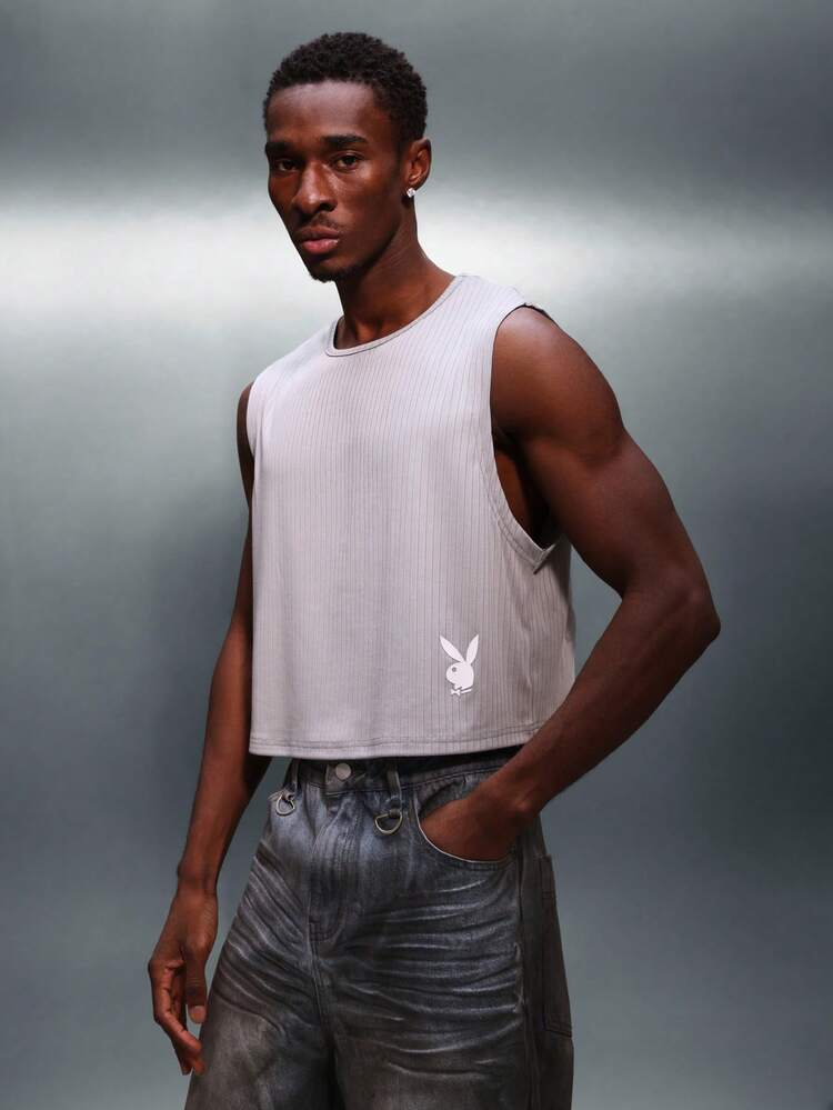 PLAYBOY X SUMWON Geripptes, kurzes Muskelshirt mit Logo