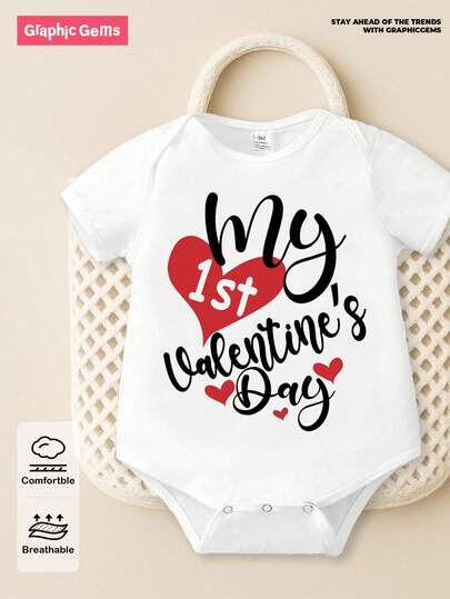 SHEIN Playful Pals Valentine's Day Baby Boy Casual Fashion Creative Personalized Refreshing Cute Minimalist Heart Graphic Letter Slogan Print Comfortable Short Sleeve Bodysuit, Suitable For Valentine's Day Atmosphere Baby Boy Valentines Outfit Valentines Day Baby Clothes Twin Boy And Girl Clothes Baby Boy And Girl Matching Valentines Day Baby Outfit