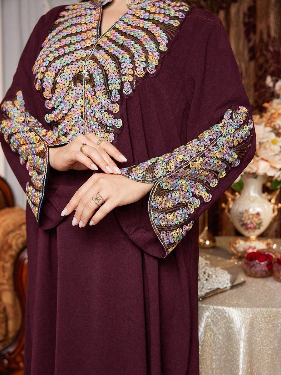 Al Najma 大码女士优雅土耳其风格连衣裙,饰有彩色刺绣 - 紅色 - 查看 1