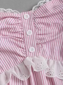 Sweetra 新款法式方领条纹泡泡袖收腰蕾丝拼接粉色衬衫，适合春夏穿着，休闲及校园风。 - 粉色 - 查看 5