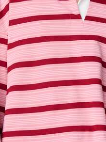 Nöista Polo oversize a rayas en color rosa y burdeos con cuello y cuello en color blanco contrastante. Primavera, verano para mujer, vacaciones, vacaciones casuales - Rosa - Ver 6