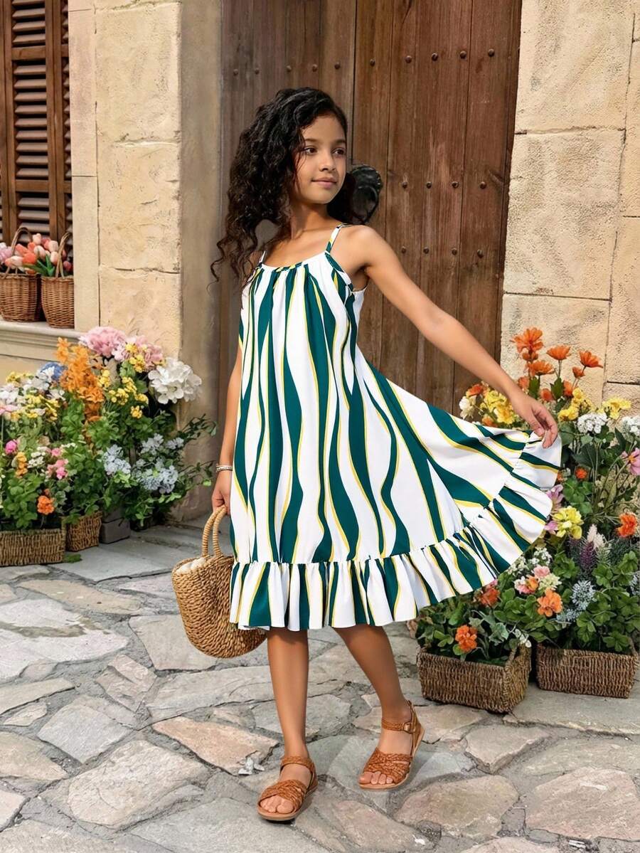 SHEIN ChillGrl 女童不对称波浪条纹印花无袖连衣裙,舒适休闲宽松 A 字拼接荷叶边下摆连衣裙,适合春夏日常休闲穿着 - 彩色 - 查看 1