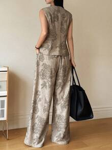 DAZY 女士纹理印花V领收腰背心和宽松阔腿裤两件套休闲优雅套装 - 卡其色 - 查看 5