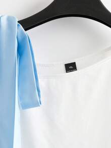 Franclia Ensemble de 2 pièces pour femmes grandes tailles : T-shirt à manches courtes avec nœud papillon et jupe imprimée fleurie. Tenue de vacances/rendez-vous - Bleu et Blanc - Voir 5