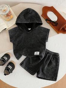 SHEIN Playful Pals 男婴黑色水洗套头卫衣搭配黑色运动短裤，印花装饰，适合休闲上学、家庭聚会、生日派对、休闲拍照、情人节等场合穿着 - 黑色 - 查看 3