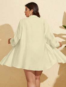 SHEIN X Sofía Suescun SHEIN Swim 大码女式单条纹纽扣长袖衬衫，度假沙滩上衣 - 杏色 - 查看 2