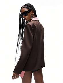 Aveloria GENKIRA 卡其绿撞色领口，独特不对称下摆，单扣长袖休闲宽松简约设计长袖西装外套 - 粉色 - 查看 6