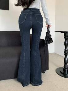 Dazy Tall Jeans de campana elegantes para mujer con lavado desgastado - Azul lavado oscuro - Ver 4