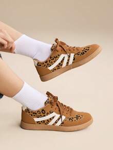 CUCCOO EASI 2026新款春秋复古百搭时尚休闲平底软底防滑户外运动系带女鞋，大码 - 彩色 - 查看 9