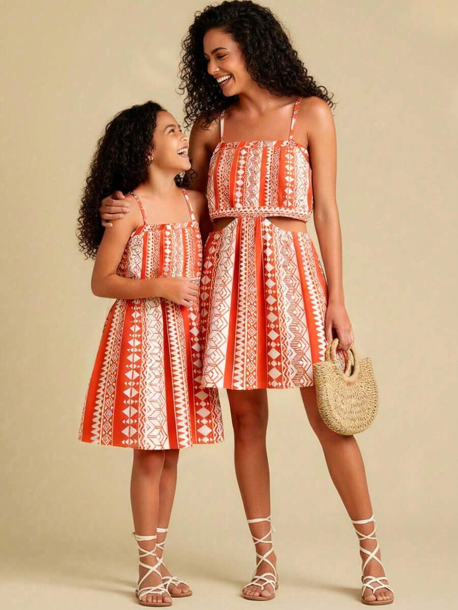 优雅复古风春夏连衣裙，适合年轻女孩，腰部镂空设计，吊带款式，波普艺术几何复古假日图案印花，春夏女童装，休闲外出、返校、派对、户外野餐、街头摄影、校园、节日等场合，也是一份贴心的礼物。