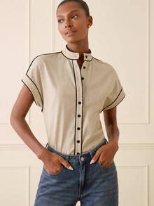 Lilora 女士优雅撞色纯棉短袖衬衫，高品质、时尚、百搭、优雅的纯棉衬衫，适合通勤、日常休闲、外出、派对、约会、聚会、休闲活动、野餐、假日、度假、夏季和假日旅行。纽扣式纯棉衬衫，女士休闲上衣，女士西式上衣，纯棉女装，女士休闲套装，女士上衣和衬衫，女士休闲纯棉上衣，女士纯棉衬衫。 - 杏色 - 查看 5