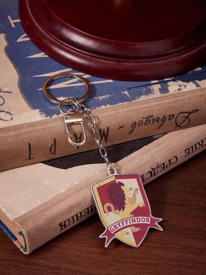 HARRY POTTER X SHEIN 1pc  Red And White Plaid Cartoon Lion Pattern Keychain, Suitable For Daily Use