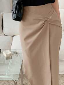 DAZY Women's Fitted Twist Asymmetrical Skirt - Khaki - View 7