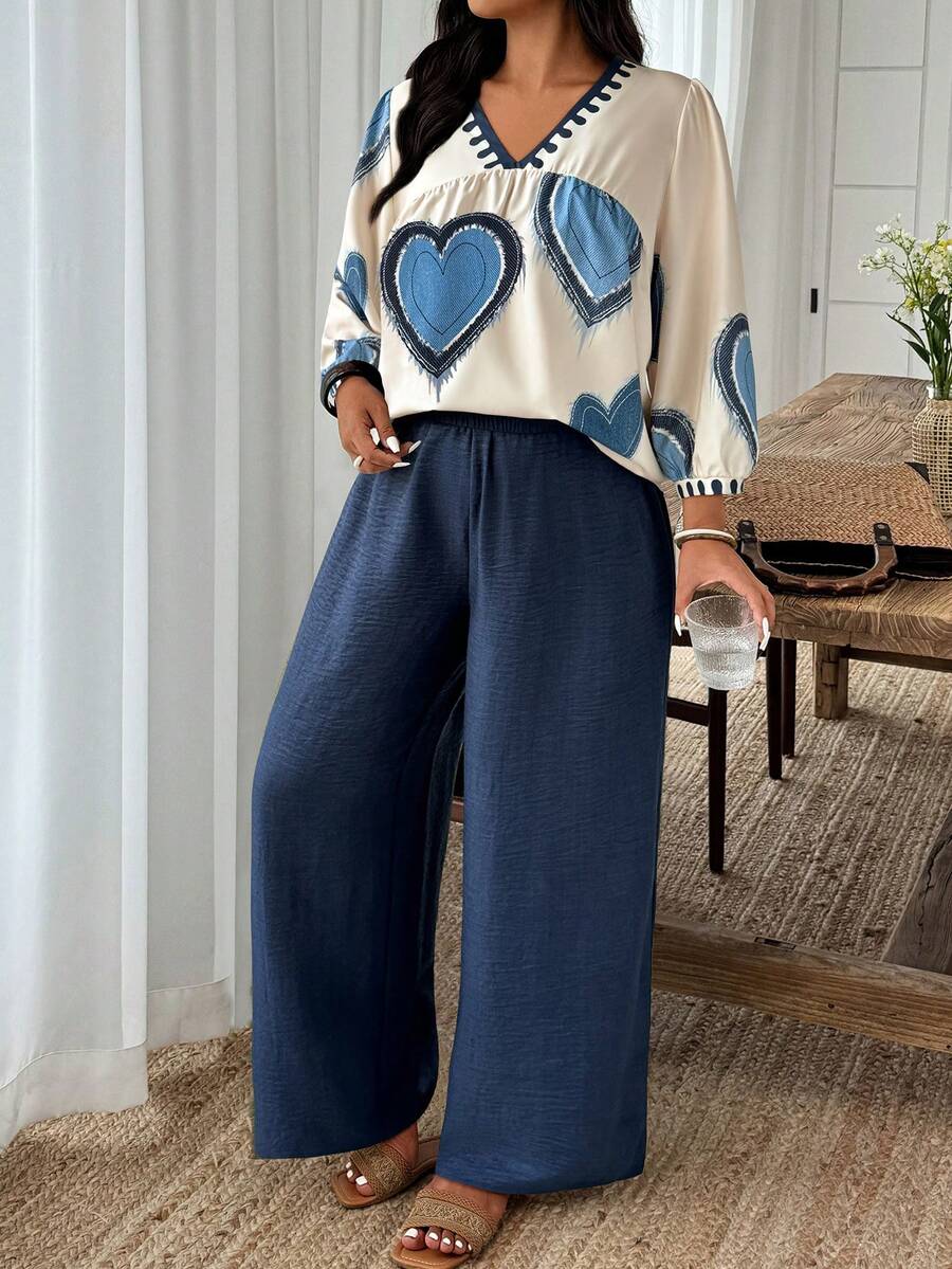 SHEIN LUNE Conjunto de Camisa de Manga Lanterna e Calça Perna Larga com Estampa de Coração, Casual de Férias, Plus Size, Primavera/Verão - Multicolorido - Visão 1