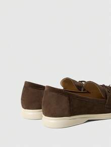 Sleekvia Cómodas y elegantes mocasines casuales de ante color café con diseño de lazo y borlas, adecuados para ir al trabajo, actividades al aire libre, viajes, compras y uso diario - Café integral - Ver 9