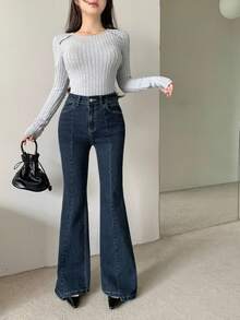 Dazy Tall Jeans de campana elegantes para mujer con lavado desgastado - Azul lavado oscuro - Ver 5