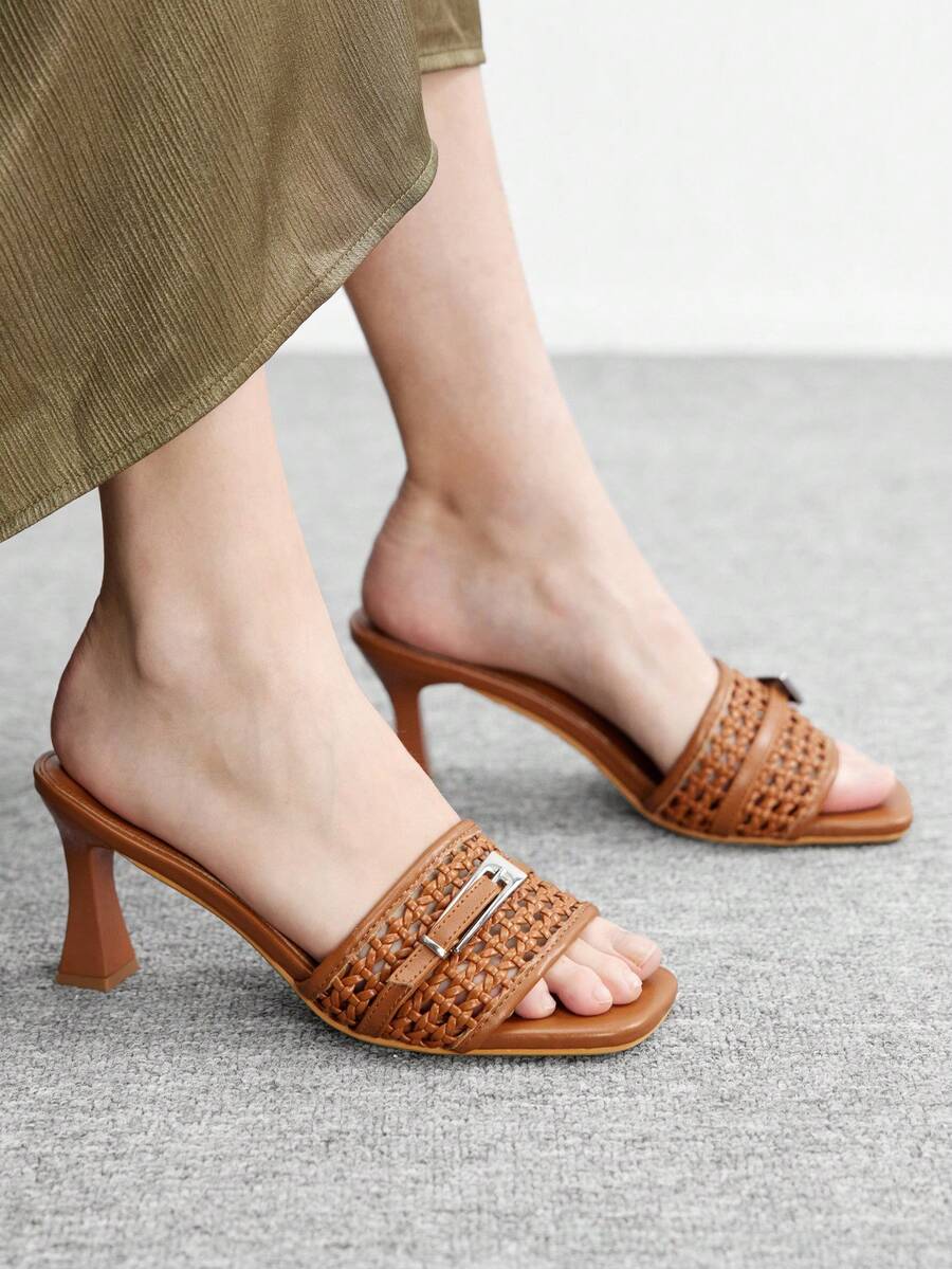 CUCCOO BIZCHIC 女士方头搭扣设计时尚高跟凉鞋 - 棕色 - 查看 1