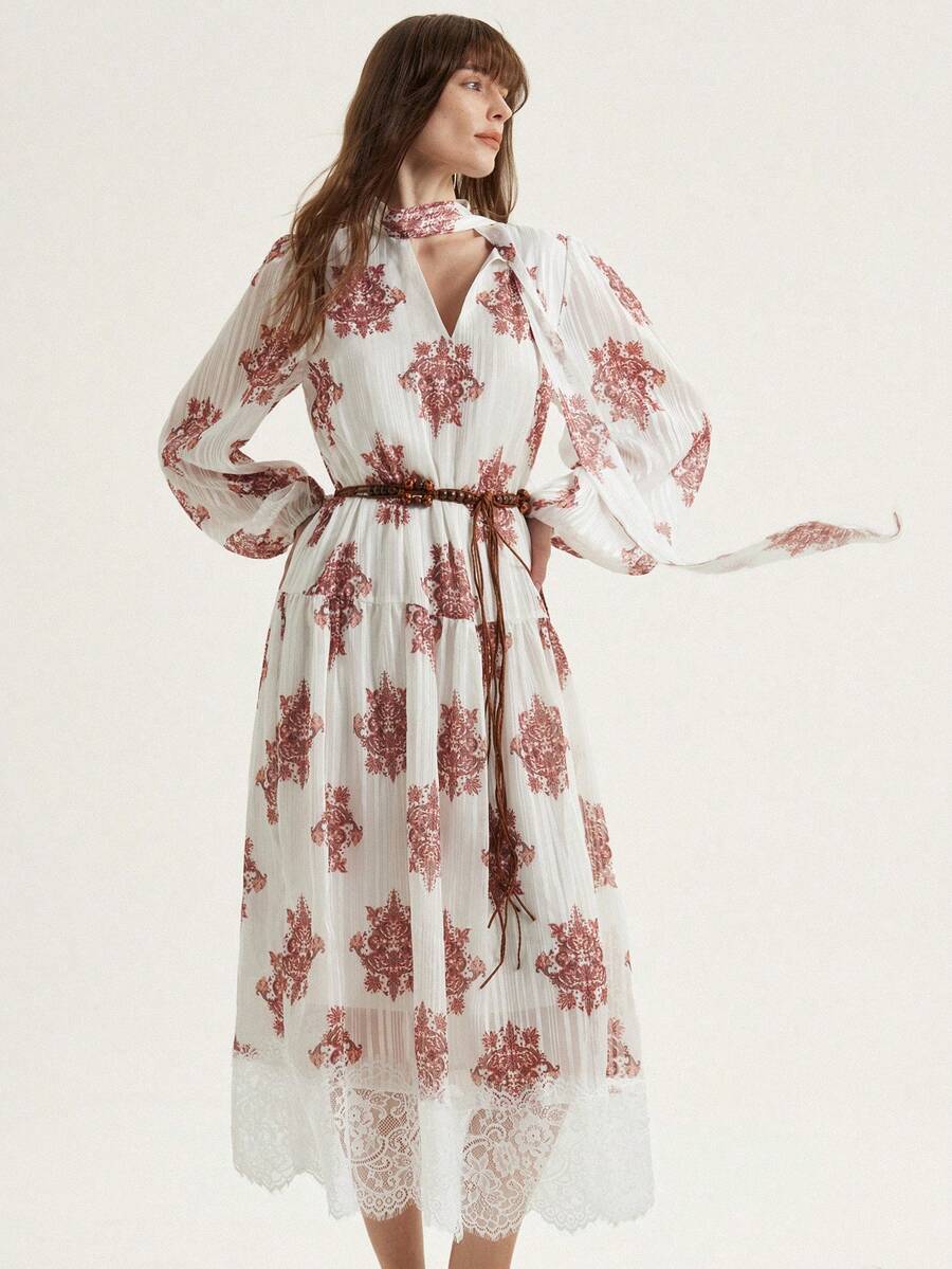 Aveloria Modichic 时尚度假波西米亚风优雅精致闪亮随机印花宽松飘逸下摆拼接蕾丝长袖连衣裙 - 彩色 - 查看 1