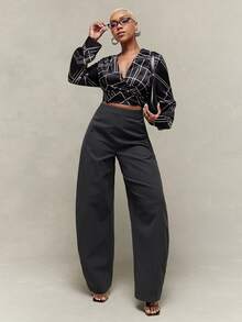 Vixey Satin Geometric Stripe Long Sleeve V Neck Ruched Back Blouse - Black - View 3