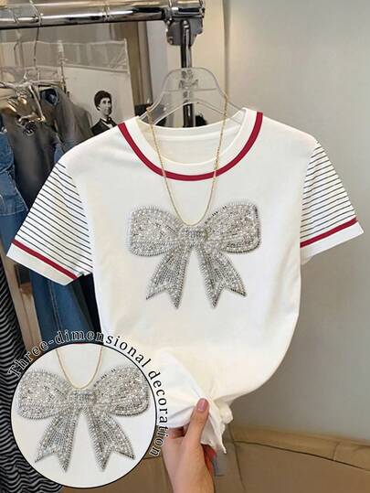 Resyla 闪亮铆钉蝴蝶结条纹数码印花休闲女式短袖圆领T恤，送给朋友的礼物
