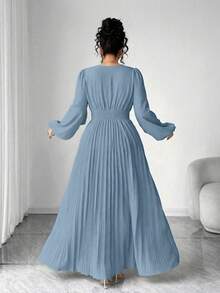 Elenzga 大码女式粉色金属扣装饰褶皱收腰V领连衣裙，衬衫领和袖口设计，适合返校、毕业典礼、情人节、音乐节、母亲节、万圣节、感恩节、复活节、国庆节、舞会、约会派对、婚礼季、户外旅行等场合。 - 霧霾藍 - 查看 2