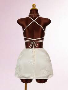 Amplova 女士露背迷你连衣裙，饰有串珠刺绣，挂脖交叉肩带，性感前卫 - 白色 - 查看 2