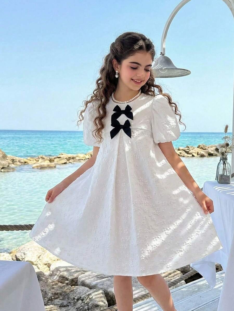 少女优雅花朵泡泡袖蝴蝶结撞色宽松娃娃裙，适合派对、聚会、婚礼季等场合 - 白色 - 查看 1