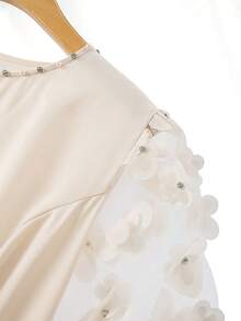 GlowEve CURVE Vestido de satén midi de línea A con cuello de gota, decoración de encaje floral y volantes en las mangas cortas, adecuado para citas románticas y reuniones, talla grande para mujeres - Albaricoque - Ver 6