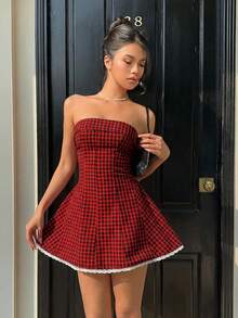 Aloruh 女士性感复古红白格子印花褶皱腰身度假迷你连衣裙 - 紅色和黑色 - 查看 3
