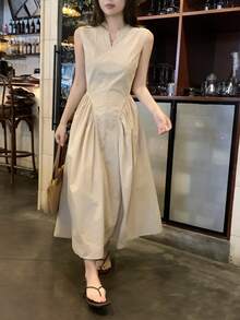 DAZY 女士独特V领无袖中长连衣裙，优雅韩式风格 - 白色 - 查看 5