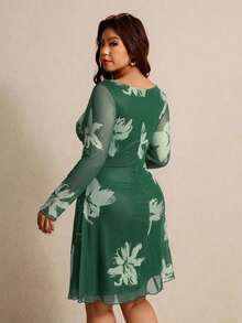 Elaquor Gaun Lengan Panjang Motif Minimalis untuk Wanita Ukuran Besar - Hijau - View 2