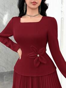 Modelyn 女士纯色方领3D立体花卉装饰褶皱长袖连衣裙 - 酒紅色 - 查看 5