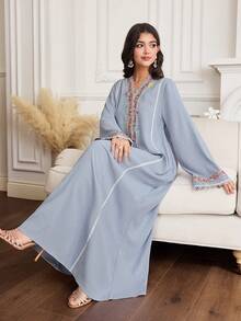 Yasmyna Women's Elegant Butterfly & Floral Jacquard Flared Sleeve Loose Arabic Style Dress, Vacation Vibe - Blue - View 7