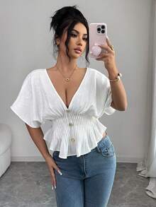 SHEIN Elenzya Blusa de mujer elegante de manga corta con cuello en V y cintura ceñida, de tela jacquard blanca, adecuada para uso casual, playa, salidas diarias, citas, fiestas, cenas, un top versátil y de moda sexy para primavera/verano - Blanco - Ver 5
