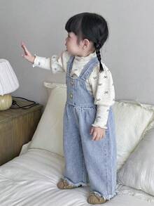 SHEIN Little Byeori Baby Girl Casual Washed Frayed Loose Denim Jumpsuit, Spring/Autumn - Light Wash - View 3