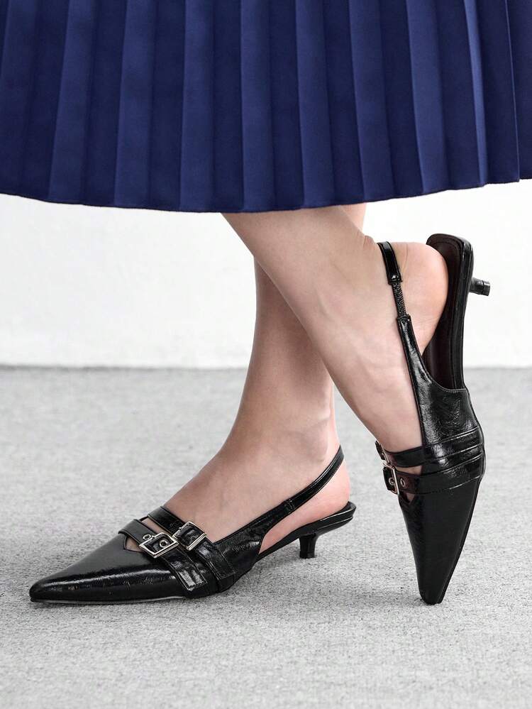 CUCCOO BIZCHIC Women Heeled Sandals