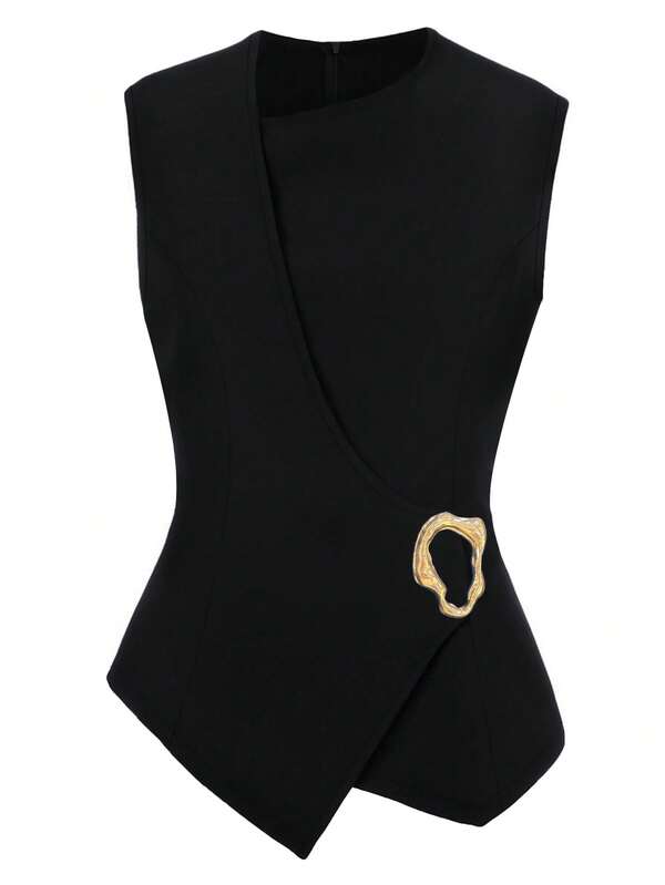 GlowEve CURVE 大码纯色无袖背心，饰有金属环