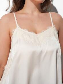 Maija Áo nữ cỡ lớn màu trắng ngà, chất liệu satin twill, viền ren mềm mại, dây đeo mảnh, thiết kế xẻ tà bên hông, đa năng, thanh lịch, sang trọng, phù hợp cho du lịch biển, hiện đại, thành thị, công sở, giản dị, cổ điển, chất liệu cao cấp, áo nữ dự tiệc, váy đi biển, trang phục mùa hè, trang phục đi chơi, trang phục tốt nghiệp, áo sơ mi thường ngày, áo lụa cho nữ, áo hai dây, áo hai dây có ren, áo nữ mùa hè, áo ren xinh xắn. - Màu be - Xem 2