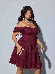 SHEIN Galaire 加大码红色法式设计露肩无肩带连衣裙 - 酒紅色 - 查看 3