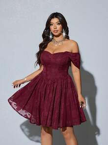 SHEIN Galaire 加大码红色法式设计露肩无肩带连衣裙 - 酒紅色 - 查看 5