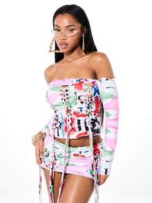 SUMWON WOMEN Áo corset tay dài trễ vai in họa tiết tạp chí với chi tiết dây buộc phía trước và điểm nhấn thời trang. Một món đồ tạo nên phong cách riêng biệt. - Nhiều màu - Xem 1