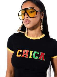 SUMWON WOMEN Áo thun trẻ em tay ngắn cổ tròn, viền tương phản với họa tiết chữ nhiều màu sắc, kiểu dáng thường ngày, ôm sát. - màu đen - Xem 4