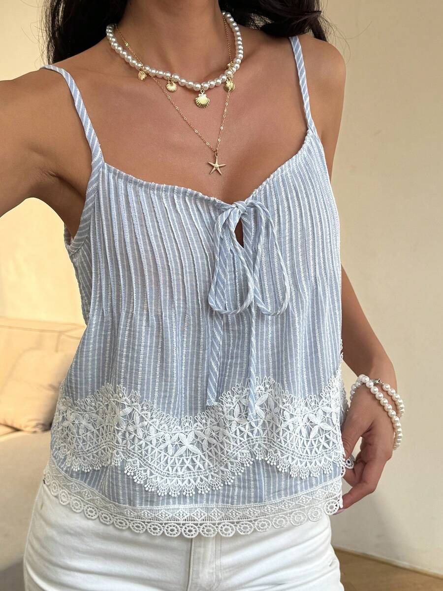 DAZY 女士夏季条纹蕾丝拼接系带休闲度假风吊带衫 - 藍色 - 查看 1