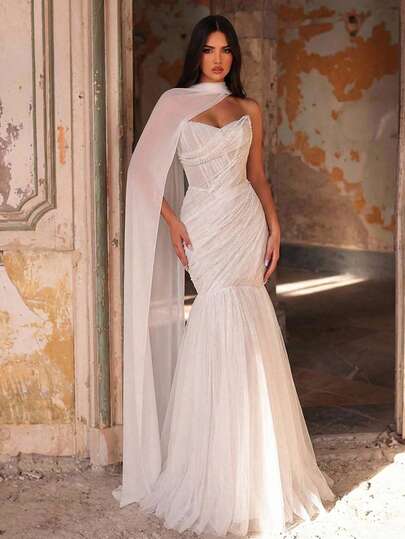 Glamrae Elegant Luxury Gorgeous Pleated Strapless Mesh Dress With Pearl Tassel Pendant Mermaid Silhouette (Detachable Halter), Bridal Wedding Gown