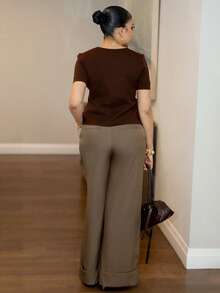 Melissa Matos Calça Longa de Cintura Baixa Minimalista com Bolsos e Botão, Tecido Sarja Sólido Cor Damasco Claro, Adequada para Uso Diário, Casual, Escritório, Estilo Vintage, Perna Larga - Caqui - Visão 2