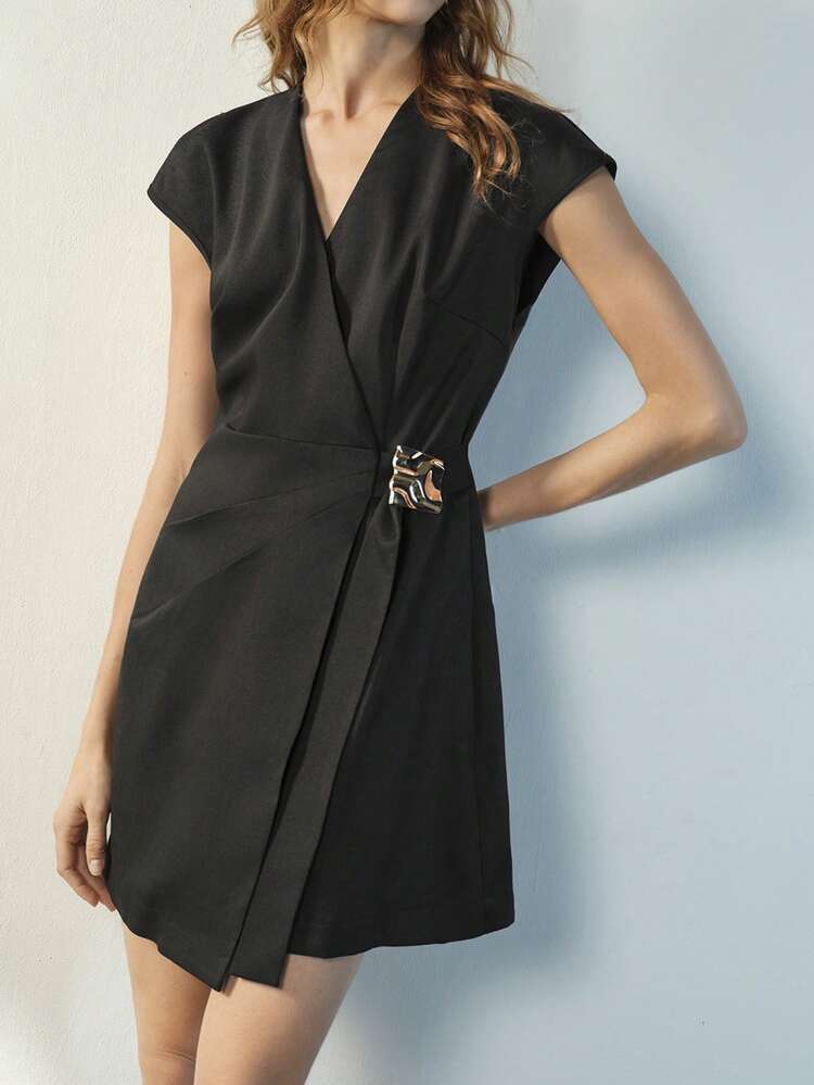 SHEIN Maija Women's Casual Solid Color Minimalist Design Criss-Cross Wrap Short Dress Black Mini Dress Dress With Belt Black Wrap Dress Classy Black Dress Blazer Dress Suit Dress Black Dress Short