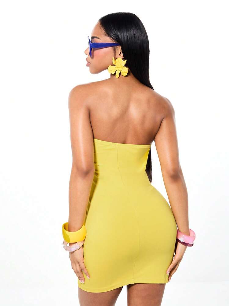 SUMWON Strapless Graphic Bandeau Bodycon Mini Dress With Abstract Print Pattern Summer Party Club Wear